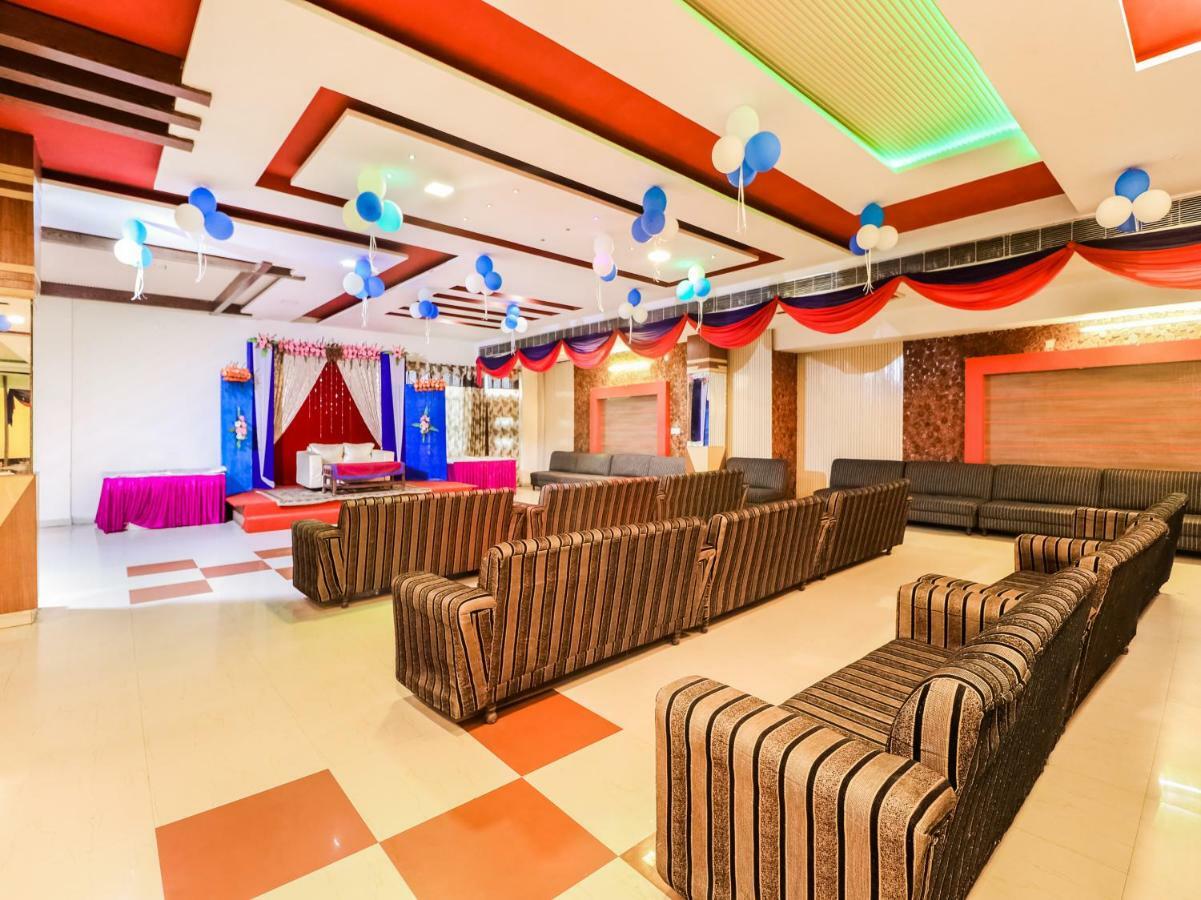Oyo 47630 Grand Villa Moga Bagian luar foto